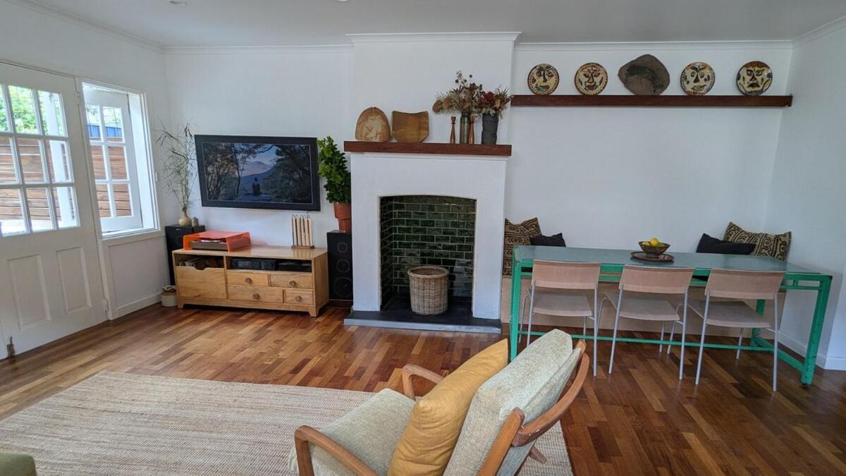 Heritage House With Alfresco Dining Holiday home